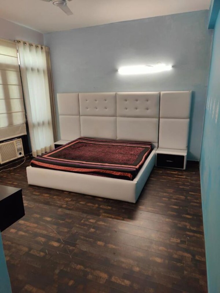 Bedroom, unitech-south-city-ii 6 Bedroom 4800 Sq.Ft. Builder Floor In Sector 50 Gurgaon 10508843