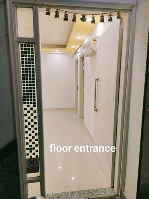 Building Lobby in 3 BHK Builder Floor at Sector 57 – for Rent