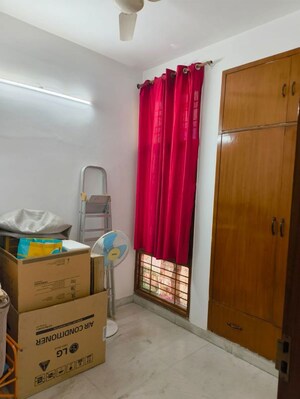 Furnished Amenities in 3 BHK Builder Floor at Sector 21 – for Rent