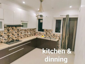 Bedroom in 3 BHK Builder Floor at Sector 57 – for Rent