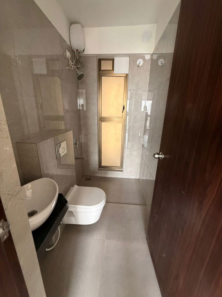 Bathroom, raymond-ten-x-habitat 2 Bedroom 630 Sq.Ft. Apartment In Pokhran Road No Two Thane 10508915