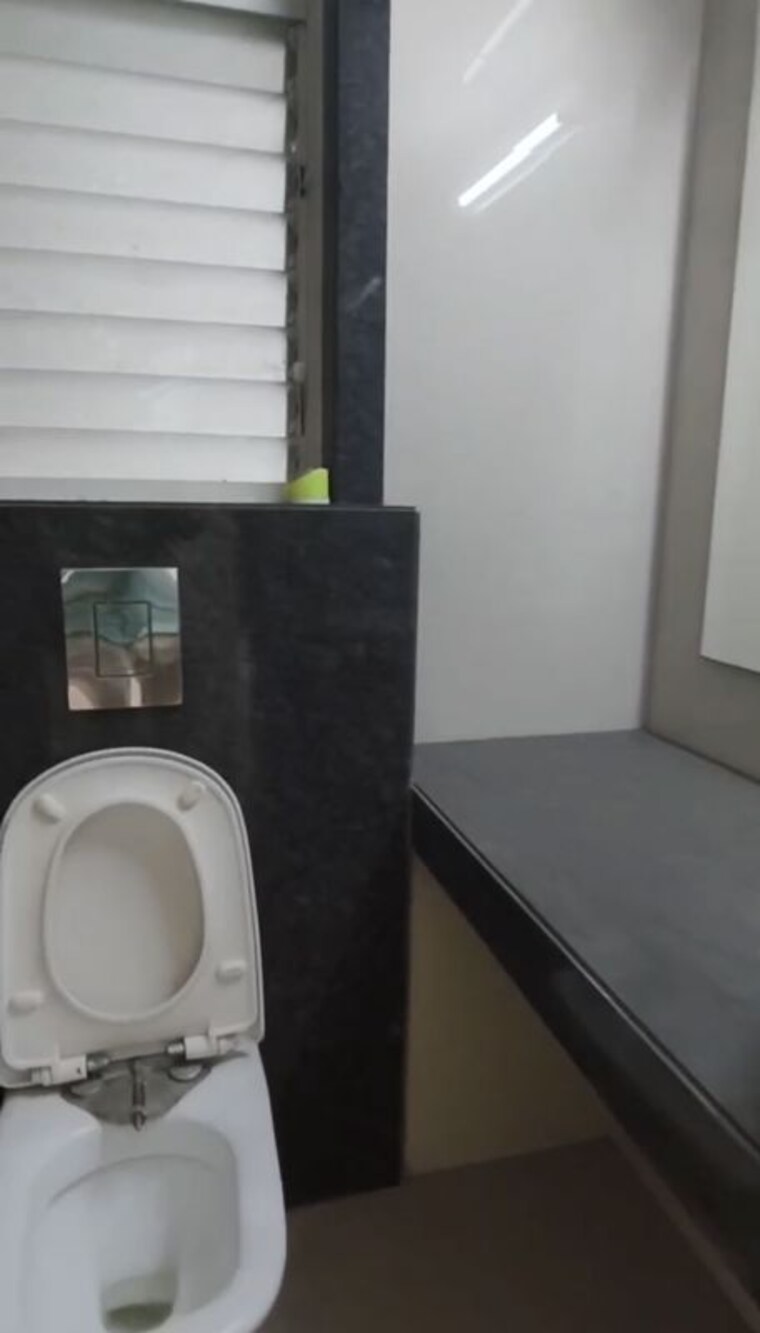 Bathroom, pawar nagar 3 Bedroom 1365 Sq.Ft. Apartment In Pawar Nagar Thane 10508944