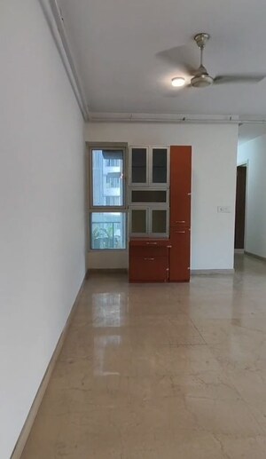 Room in 3 BHK Apartment at Pawar Nagar – for Rent