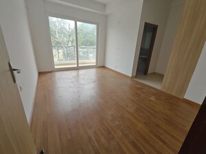 Room in 4 BHK Apartment at SS Linden, Sector 84 – for Rent