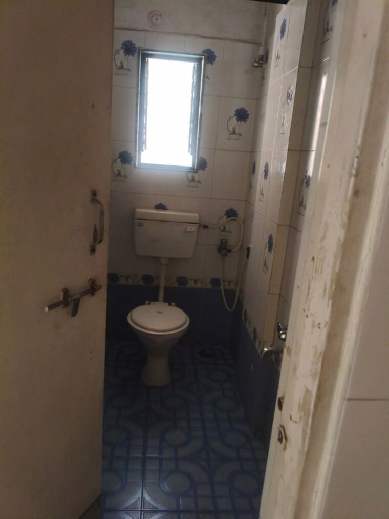 Bathroom, pimpri chinchwad pcmc 1 RK 550 Sq.Ft. Apartment In Pimpri Chinchwad Pcmc Pune 10508952