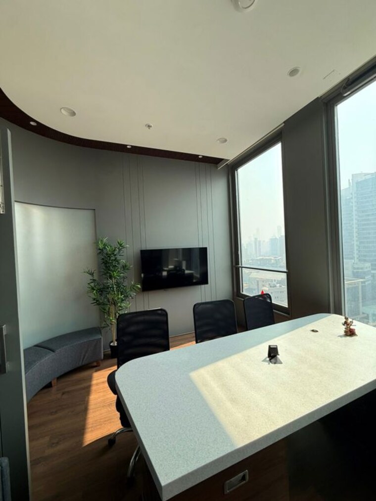 Team Area, one-lodha-place Commercial Office Space 650 Sq.Ft. In Lower Parel Mumbai 10508935