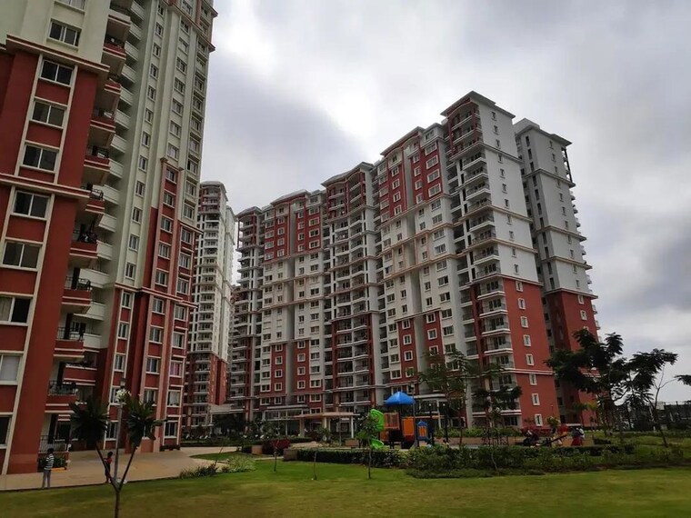 Exterior View, prestige-lakeside-habitat-apartments 3 Bedroom 1655 Sq.Ft. Apartment In Gunjur Bangalore 10508957