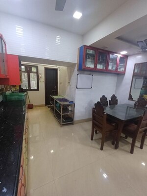 Parking in 4 BHK Apartment at Lok Puram, Vasant Vihar – for Rent