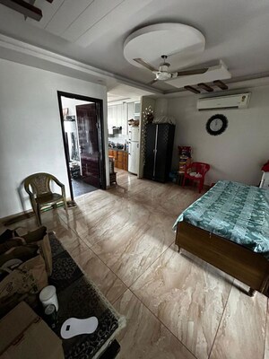 Living Room in 3 BHK Builder Floor at Sector 21 – for Rent