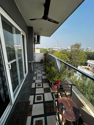 3 BHK Builder Floor For Rent in Sector 21