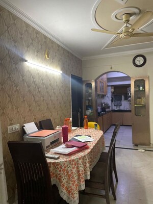 Team Area in 2 BHK Apartment at Sector 4 Dwarka – for Rent