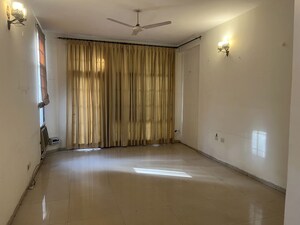 Living Room in 3 BHK Villa at Eldeco Mansionz, Sector 48 – for Rent
