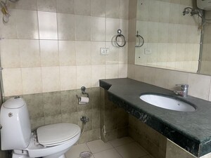 Bathroom in 3 BHK Villa at Eldeco Mansionz, Sector 48 – for Rent