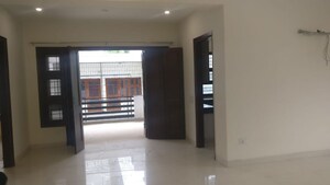 Room in 3 BHK Builder Floor at Choma – for Rent