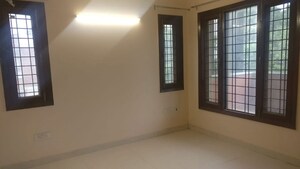 Room in 3 BHK Builder Floor at Choma – for Rent