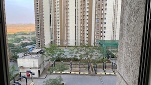 2 BHK Apartment For Rent in Lodha Splendora River View, Ghodbunder Road