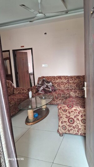 Living Room in 3 BHK Apartment at Ambala Highway – for Rent