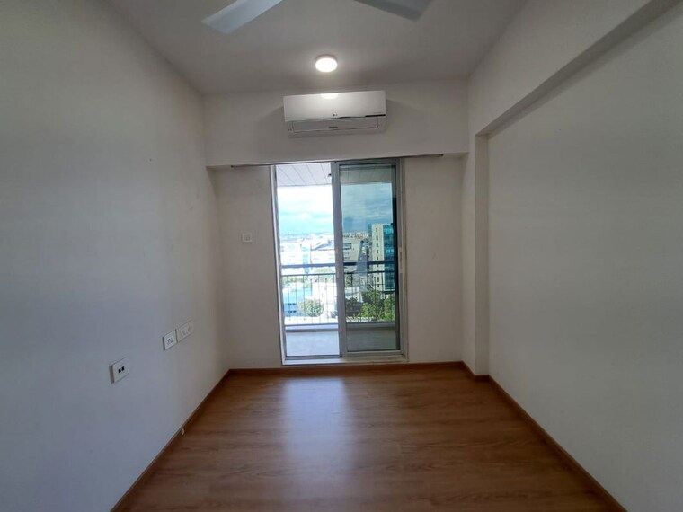 Room, dheeraj-insignia 2.5 Bedroom 1400 Sq.Ft. Apartment In Bandra East Mumbai 10509042