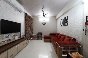 2 BHK Apartment For Sale in Isanpur