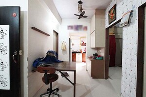 Room in 2 BHK Apartment at Isanpur – for Sale