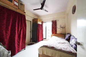 Bedroom in 2 BHK Apartment at Isanpur – for Sale