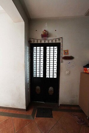 Room in 2 BHK Apartment at Isanpur – for Sale