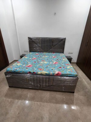 Bedroom in 2 BHK Builder Floor at Sector 57 – for Rent