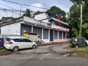  Warehouse For Rent in Nettoor