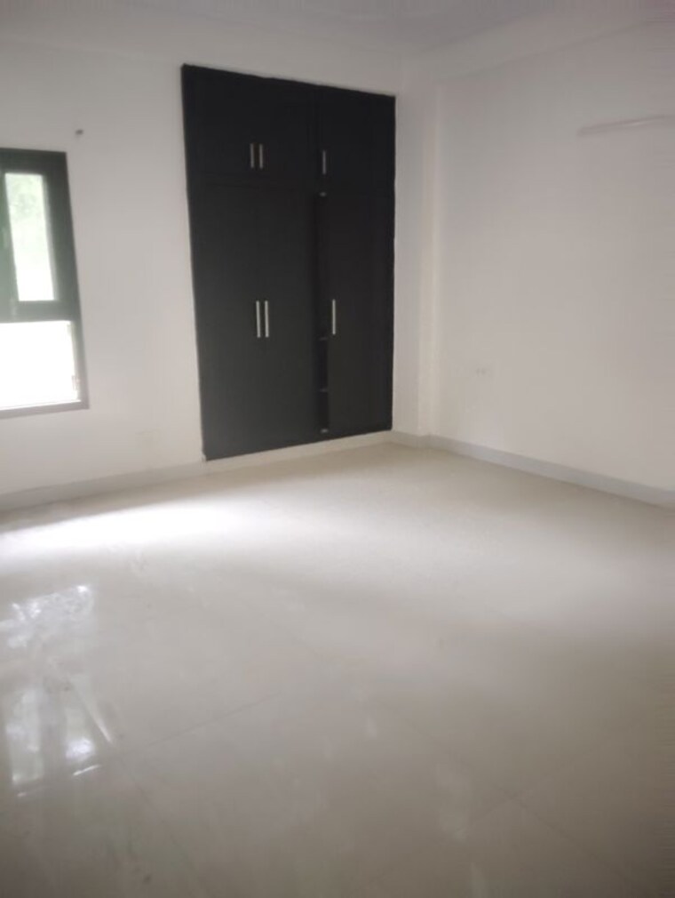 Room, sector 44 3 Bedroom 1850 Sq.Ft. Independent House In Sector 44 Noida 10509092