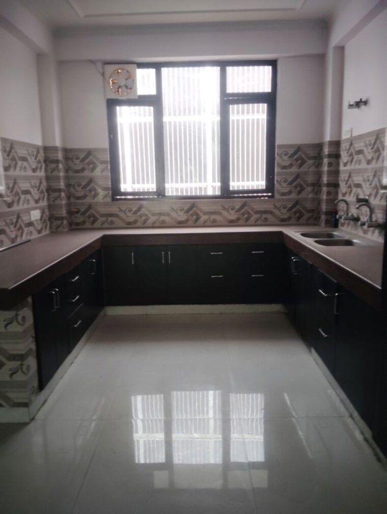 Kitchen, sector 44 3 Bedroom 1850 Sq.Ft. Independent House In Sector 44 Noida 10509092