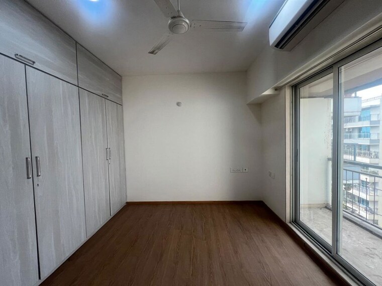 Room, dheeraj-insignia 3 Bedroom 1600 Sq.Ft. Apartment In Bandra East Mumbai 10509091