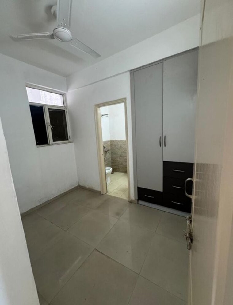 Room, trishla-city 4 Bedroom 2200 Sq.Ft. Apartment In Patiala Road Zirakpur 10509106