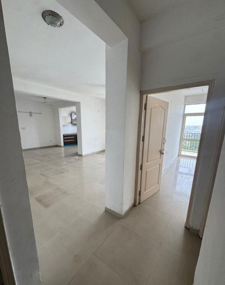 Hall, trishla-city 4 Bedroom 2200 Sq.Ft. Apartment In Patiala Road Zirakpur 10509106