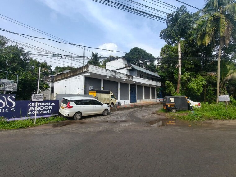  Parking, maradu Commercial Warehouse 1100 Sq.Ft. In Maradu Kochi 10509105