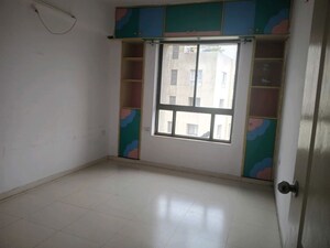 Room in 2 BHK Apartment at Lunkad Amazon, Viman Nagar – for Rent