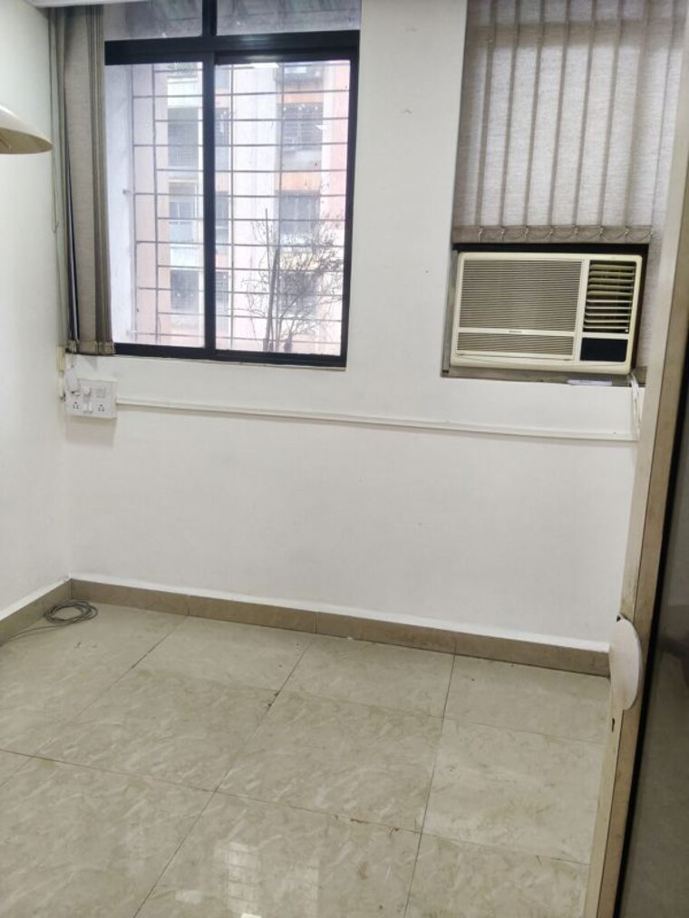 Balcony, swastik-plaza-thane Commercial Office Space 190 Sq.Ft. In Pokhran Road No Two Thane 10509120