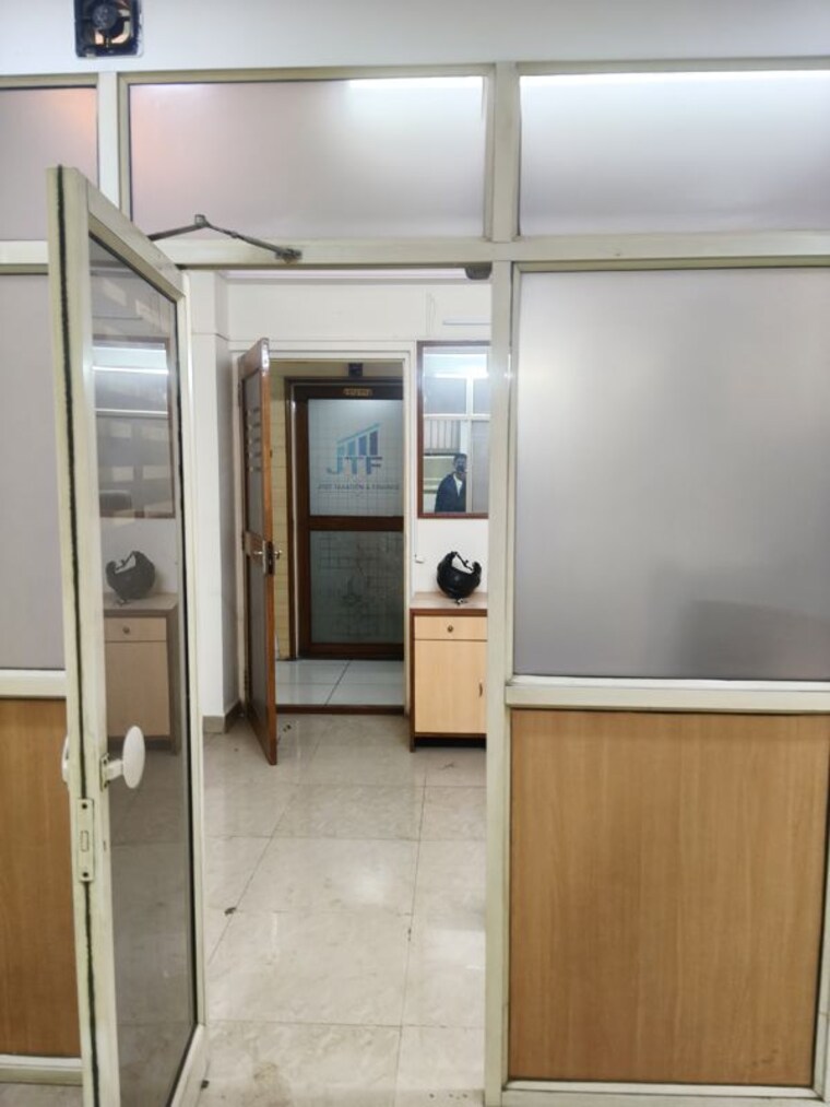 Room, swastik-plaza-thane Commercial Office Space 190 Sq.Ft. In Pokhran Road No Two Thane 10509120
