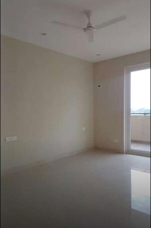Room in 4 BHK Apartment at Skyline Elevate, Ramgarh Bhudda – for Rent