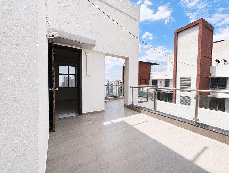 Terrace, gagan-arena 3 Bedroom 1155 Sq.Ft. Penthouse In Undri Pune 10489323