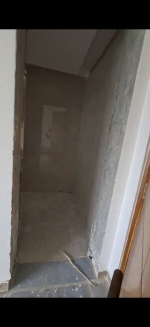 Building Lobby in 4 BHK Builder Floor at Sector 14 – for Rent