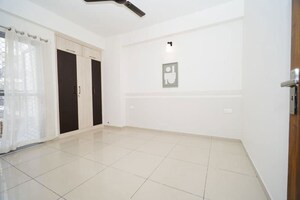 Room in 3 BHK Apartment at Gulshan Bellina, Sector 16 Greater Noida – for Sale