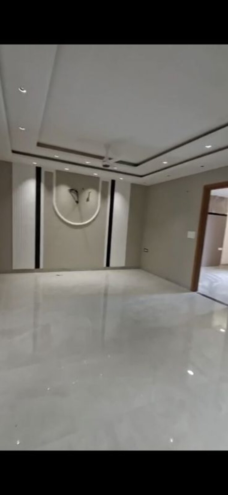 Room, parklands 3 Bedroom 2250 Sq.Ft. Builder Floor In Sector 85 Faridabad 10509224