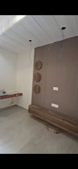 Furnished Amenities in 3 BHK Builder Floor at Parklands, Sector 85 – for Sale