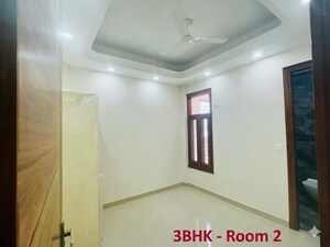 Bedroom in 3 BHK Apartment at New Palam Vihar Phase 2 – for Rent