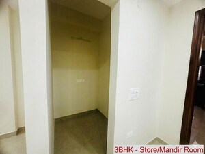 Utility Room in 3 BHK Apartment at New Palam Vihar Phase 2 – for Rent
