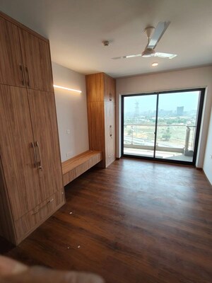 Room in 3 BHK Apartment at Krisumi Waterfall Residences, Sector 36a – for Sale
