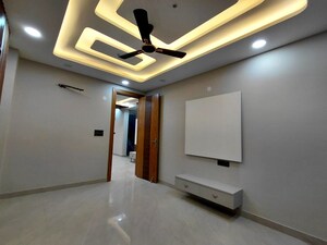 Room in 3 BHK Builder Floor at Fidato Honour Homes, Sector 89 – for Sale