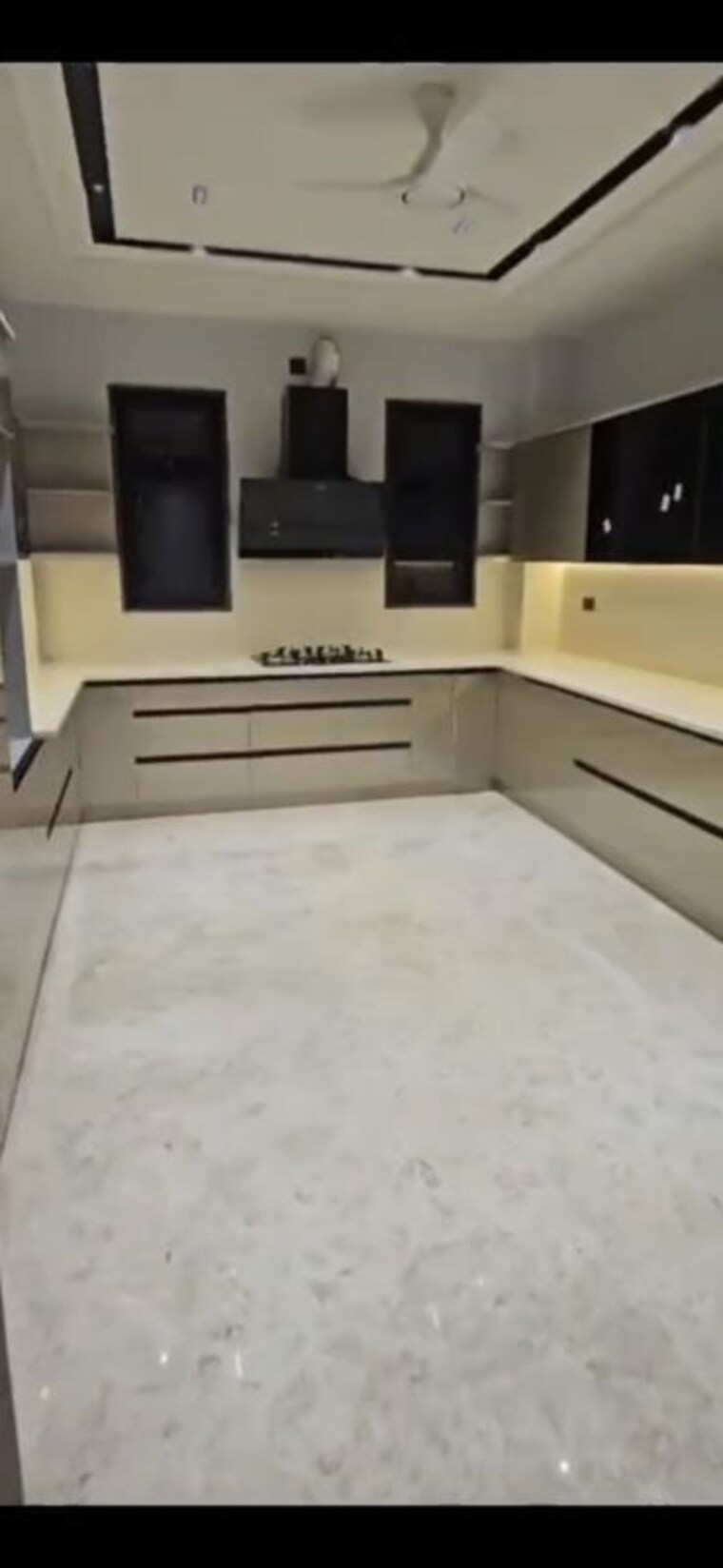 Kitchen, sector 85 4 Bedroom 18000 Sq.Ft. Builder Floor In Sector 85 Faridabad 10509263