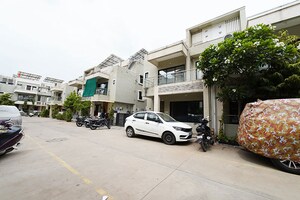 Parking in 4 BHK Independent House at Hanspura – for Sale