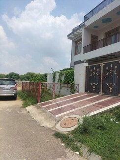 3.5 BHK Builder Floor For Rent in Sushant Golf City
